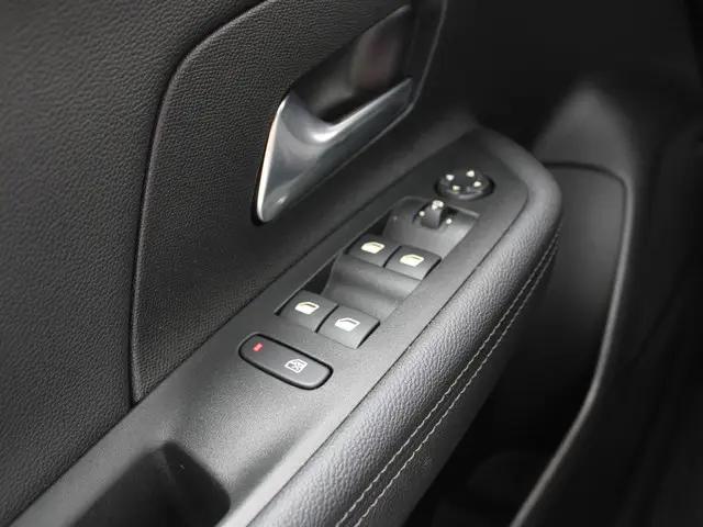 Opel Mokka 1.2 Level 4 2023 Benzine 20