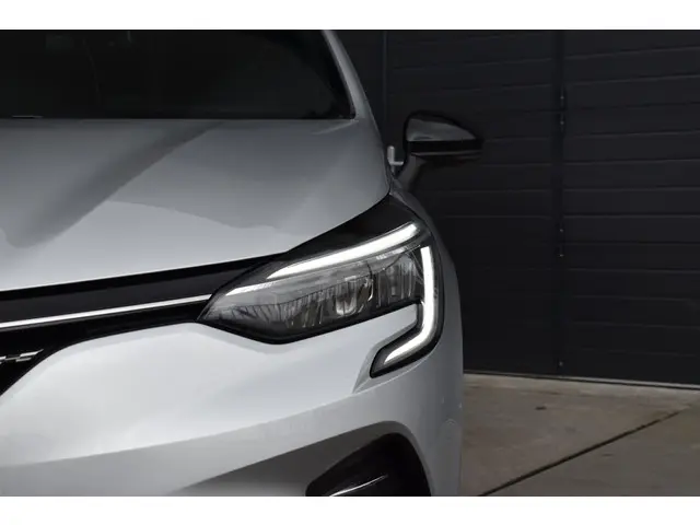 Renault Clio TCe 90 Techno 2022 Benzine 3
