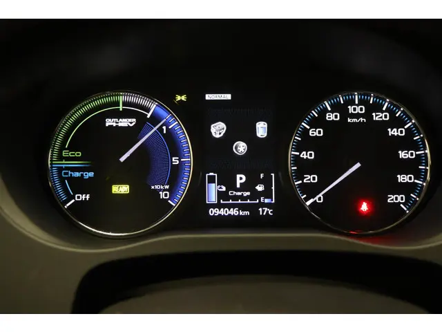 Mitsubishi Outlander 2.4 PHEV Pure 2019 Hybride Benzine 4