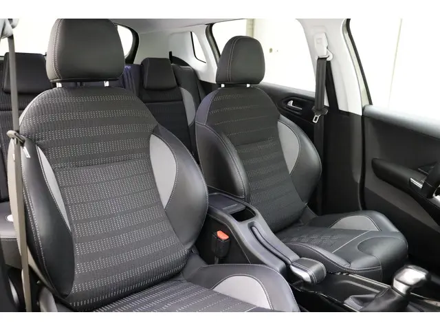 Peugeot 2008 1.2 PureTech Allure 2017 Benzine 10
