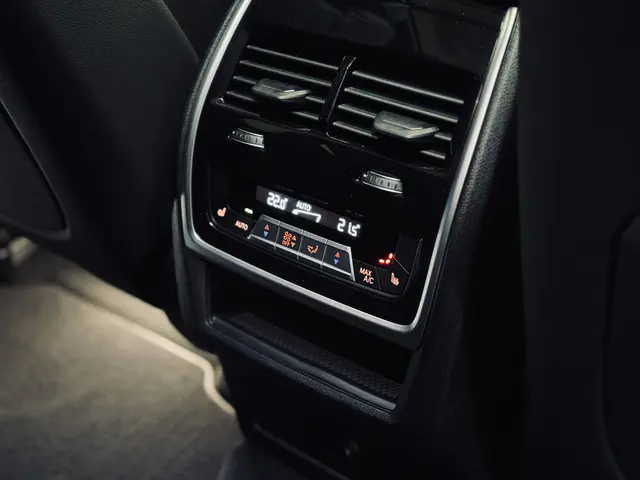 BMW X6 xDrive40i High Executive M-Sport 2020 Benzine 34