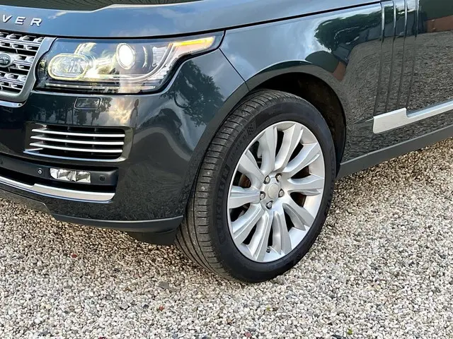 Land Rover Range Rover 2