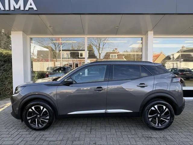 Peugeot 2008 1.2T 130pk Allure 2021 Benzine 3