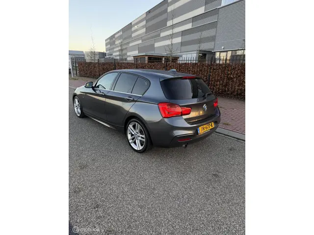 BMW 1 Serie 116i High Executive 2016 Benzine 3