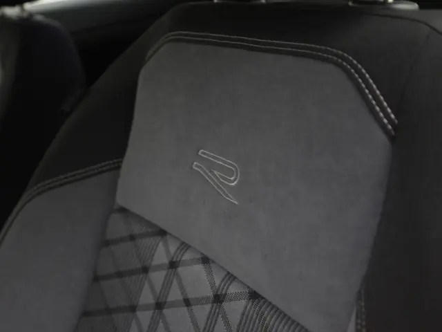 Volkswagen Polo 1.0TSI/95PK R-Line DSG 2025 Benzine 17