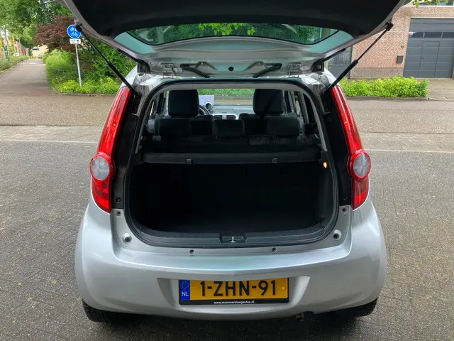Opel Agila 1.0 Berlin Airco 9500Km N.a.p 2015 Benzine 11