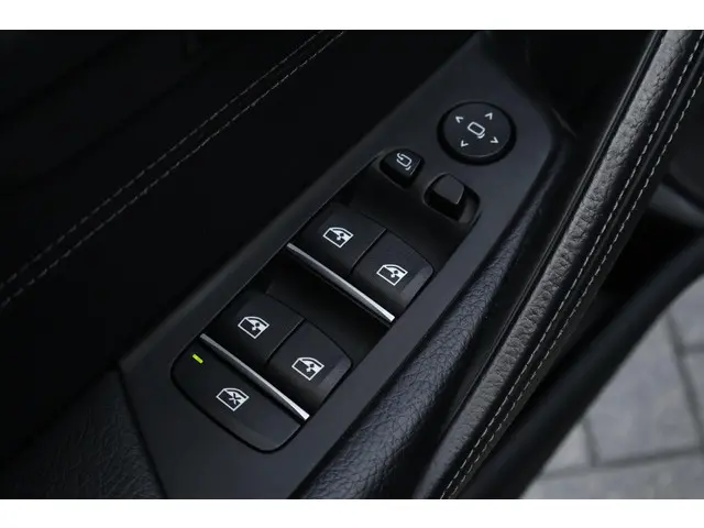 BMW 5 Serie 520d High Excecutive 2017 Benzine 35