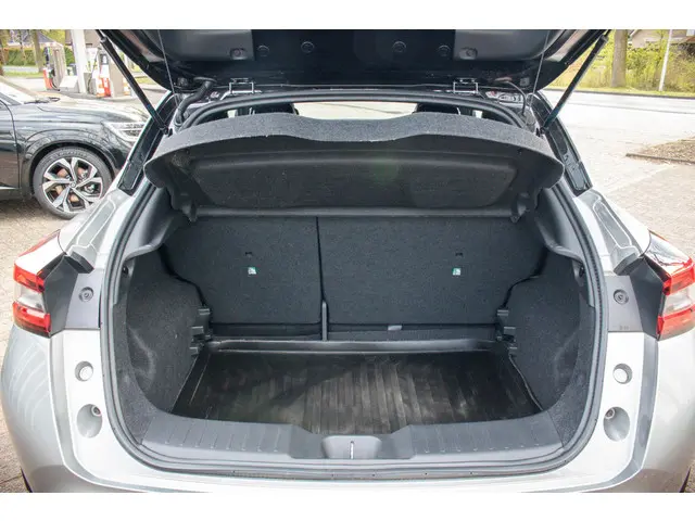 Nissan Juke 1.0 DIG-T N-Design 2022 Benzine 12