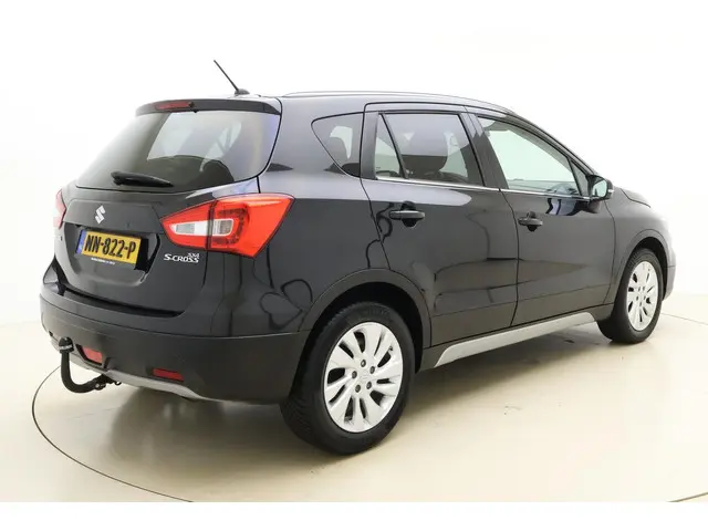 Suzuki S-Cross 2