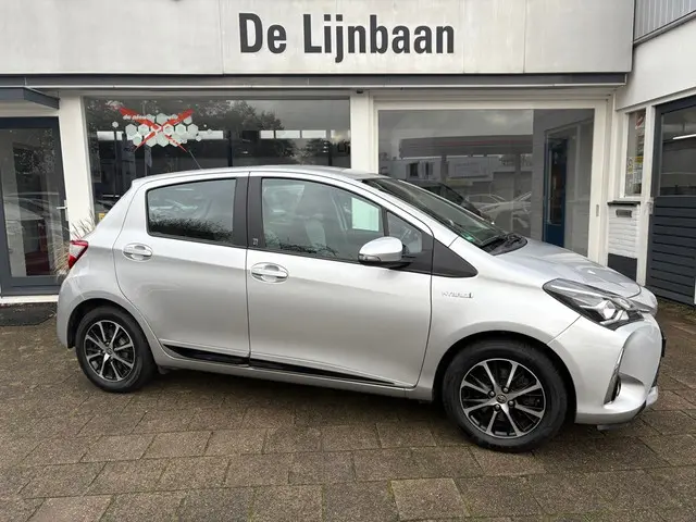 Toyota Yaris 1.5 Hybrid Design 2018 Hybride Benzine 5