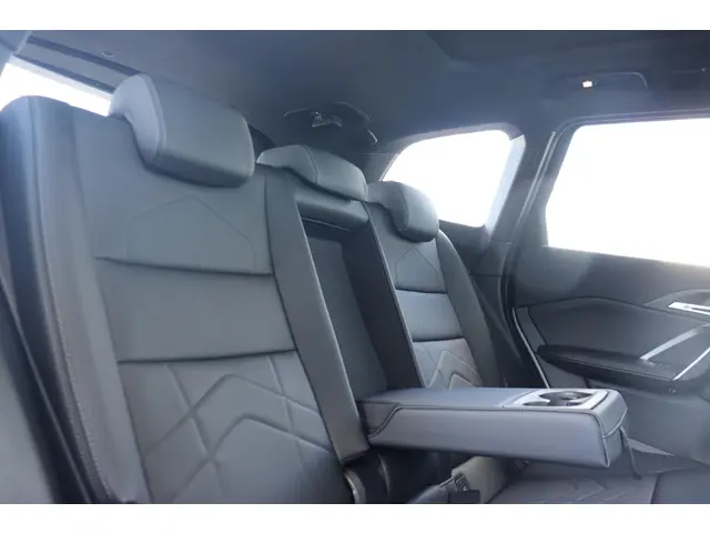 BMW iX1 eDrive20 67 kWh 2025 Elektrisch 13