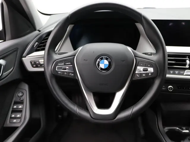 BMW 1 Serie 5-deurs 118i 2020 Benzine 7