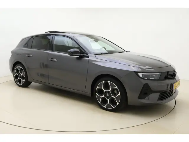 Opel Astra 1.2 Turbo Hybrid Ultimate 2024 Hybride Benzine 8