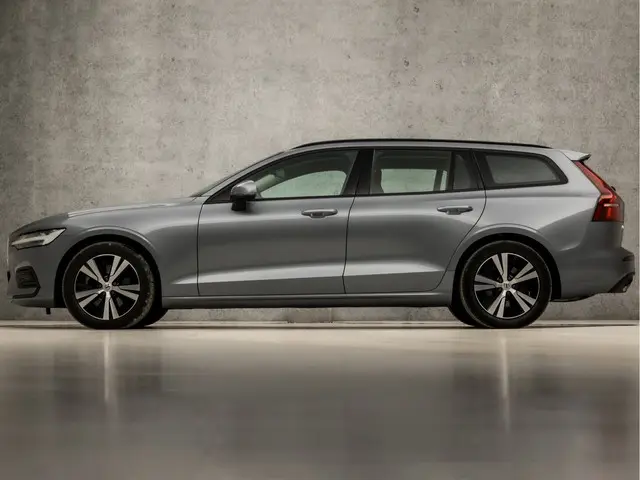Volvo V60 2.0 B3 Sport 2020 Hybride Benzine 2