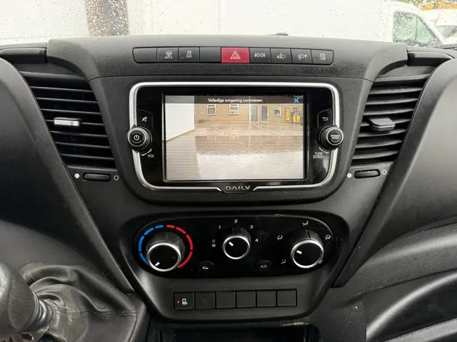 Iveco Daily 35C16 3.0 2023 Diesel 19