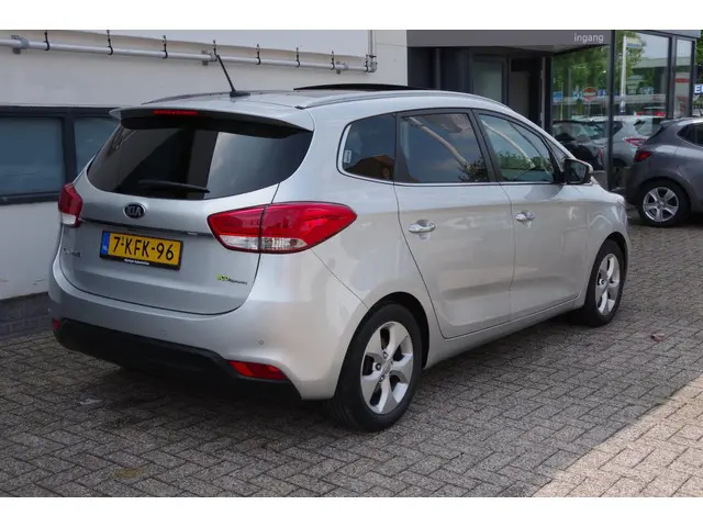 Kia Carens 1.6 GDi Business Pack 2013 Benzine 2