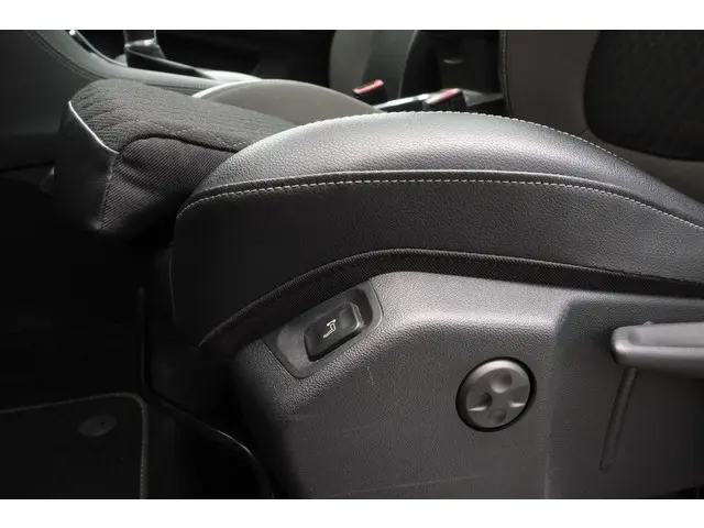 Opel Grandland X 1.2 Turbo Ultimate 2019 Benzine 23