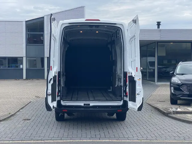 Ford E-Transit 350 L3H3 Trend 68 kWh 2024 Elektrisch 11