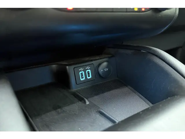 Ford Kuga 2.5 PHEV Vignale 2021 Hybride Benzine 37