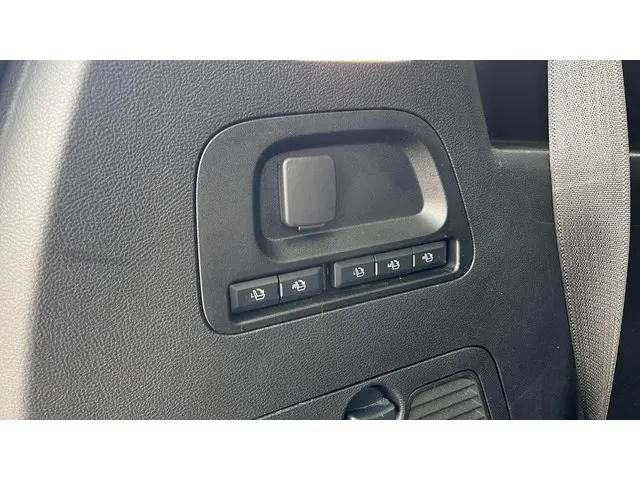 Ford S-Max 2.5 FHEV Titanium 7P 2022 Hybride Benzine 31