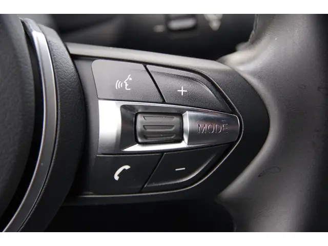 BMW 3 Serie 330e M-sport LEDER/NAVI 2016 Hybride Benzine 15