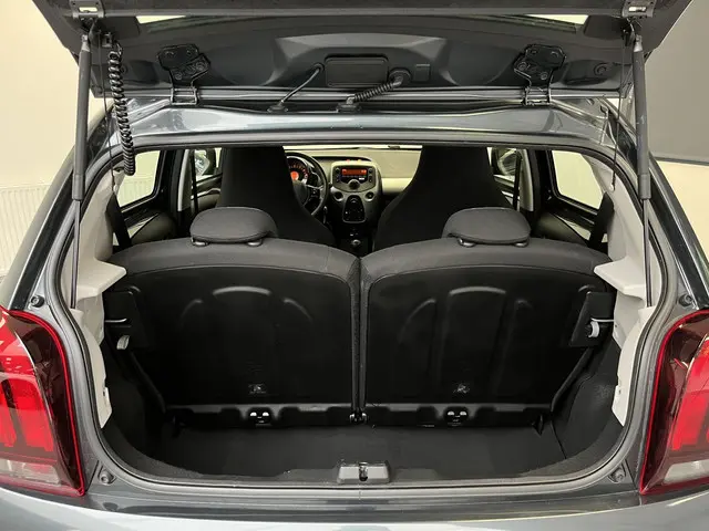 Peugeot 108 1.0 e-VTi Active 2017 Benzine 16