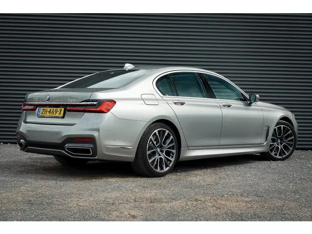 BMW 7 Serie 745e High Executive 2019 Hybride Benzine 33