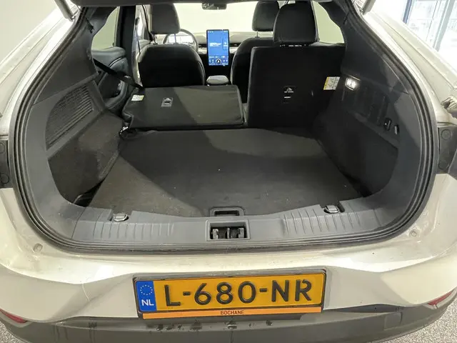 Ford Mustang Mach-E RWD 75 kWh 2021 Elektrisch 26