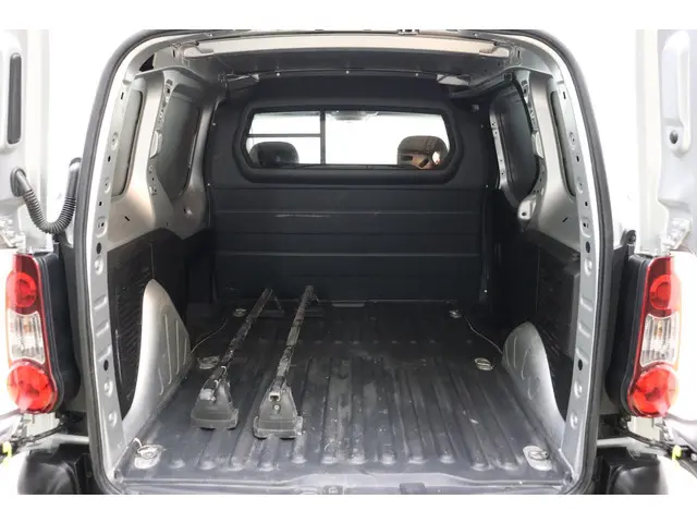 Peugeot Partner 120 1.6 BlueHDi 100 L1 Pro 2018 Diesel 13