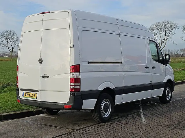 Mercedes-Benz Sprinter 3