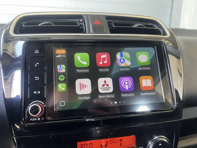 Mitsubishi Space Star 1.2 Instyle 2023 Benzine 13