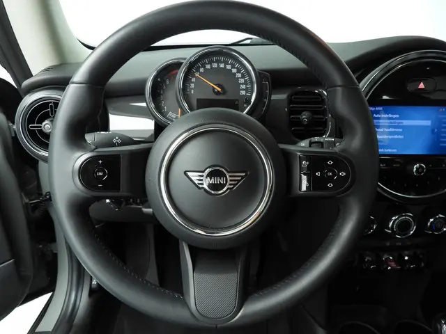 MINI 3-Deurs One 2021 Benzine 11