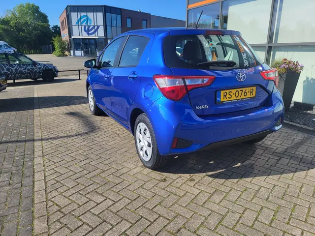 Toyota Yaris 1.0 VVT-i Comfort 2018 Benzine 8