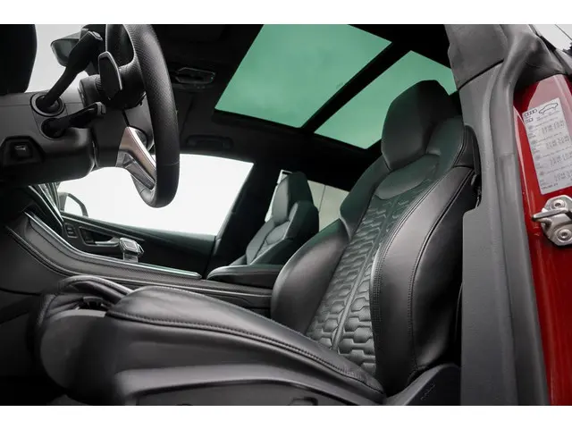 Audi RSQ8 2