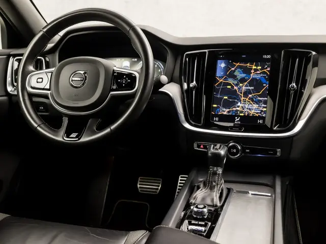 Volvo S60 2.0 T4 R-Design 2020 Benzine 7