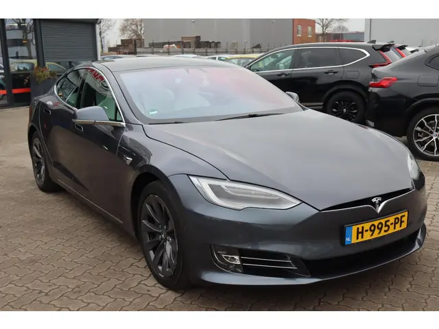 Tesla Model S Performance 2020 Elektrisch 10