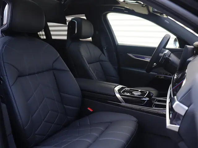 BMW 7 Serie 750e xDrive 2025 Hybride Benzine 8