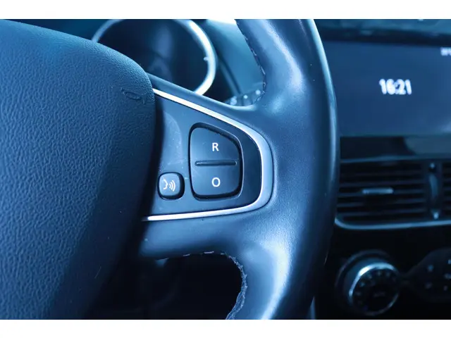 Renault Clio Estate 0.9 TCe Intens 2017 Benzine 20