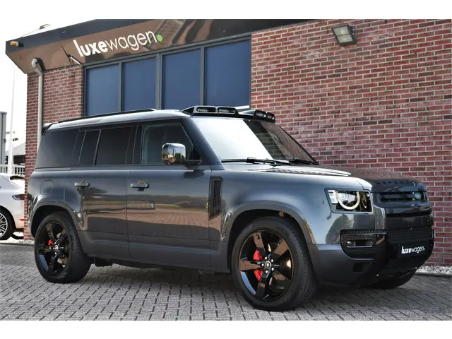 Land Rover Defender 110 D300 SE 2021 Diesel 5