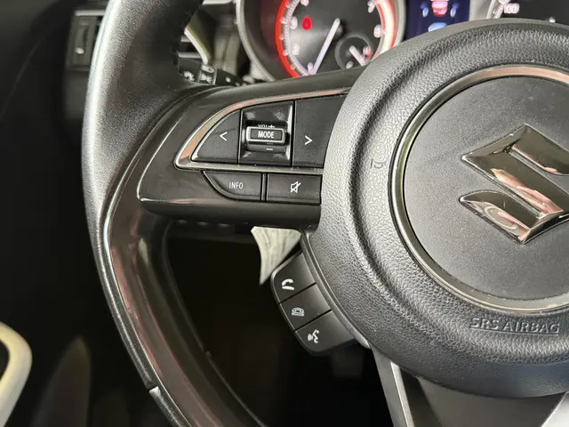 Suzuki Swift 1.0 Stijl Smart Hybrid 2018 Benzine 10