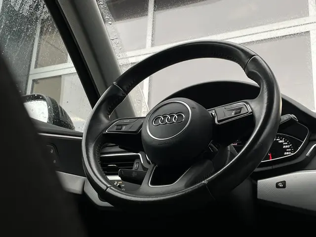 Audi A4 Avant 1.4 TFSI Sport Lease Edition 2018 Benzine 14
