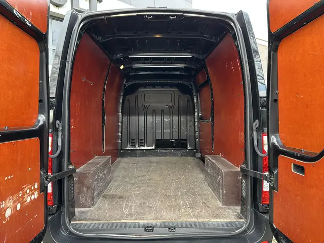 Renault Master T33 2.3 dCi 130 L2H2 2018 Diesel 14
