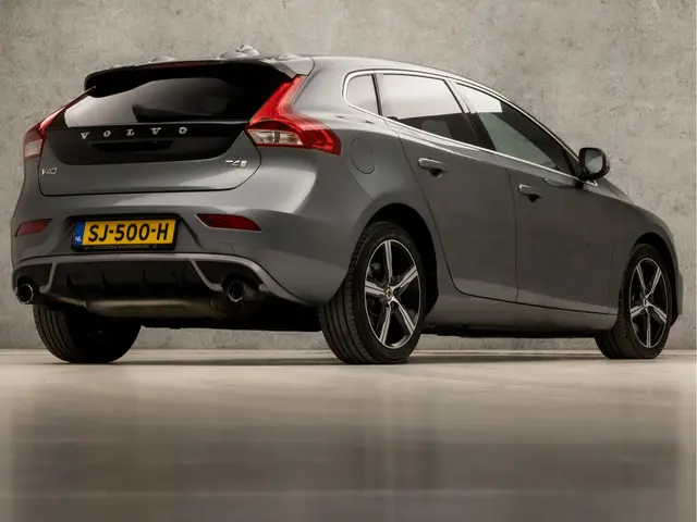 Volvo V40 2.0 T4 R-Design Sport 2018 Benzine 5