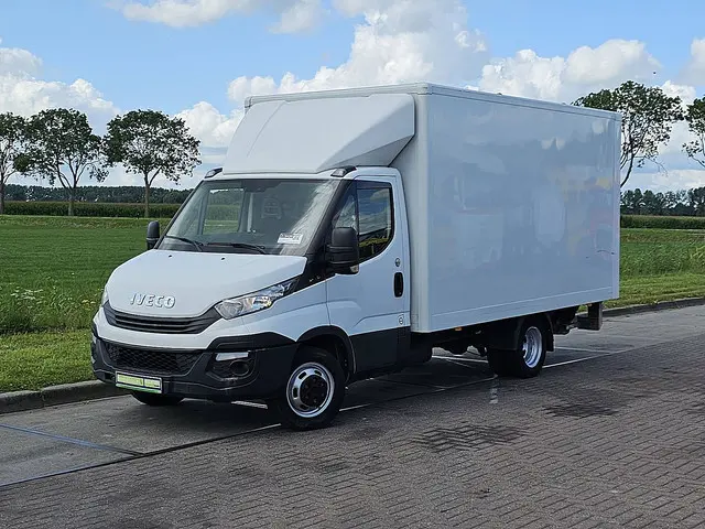 Iveco Daily 35C12 2018 Diesel 2