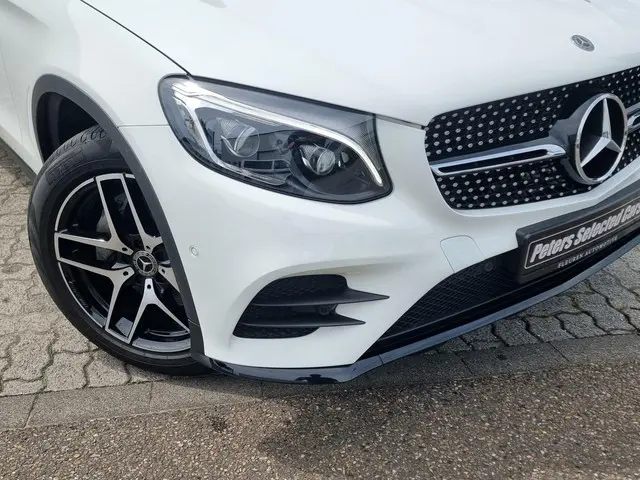 Mercedes-Benz GLC 250 4MATIC Prestige 2017 Benzine 2