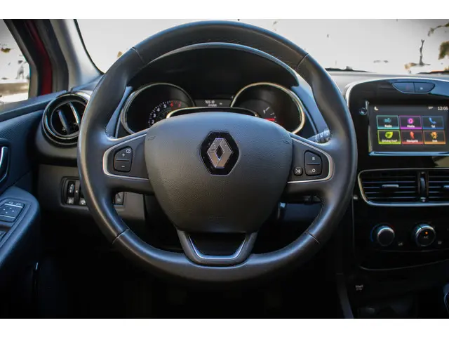 Renault Clio Estate TCe 90 Limited 2020 Benzine 12