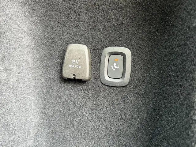 Volvo V60 2.0 B4 Momentum Bus. 2022 Benzine 29