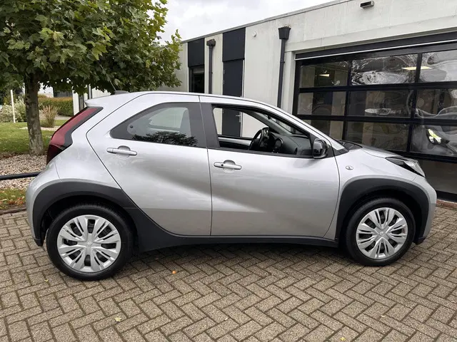 Toyota Aygo X 1.0 VVT-i S-CVT Play 2023 Benzine 15