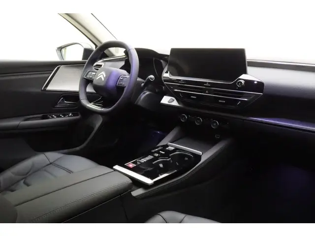 Citroën C5 X C5X 1.2 PureTech Plus 2025 Benzine 3