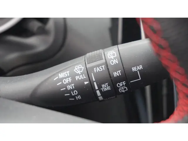 Suzuki Swift 1.4 Sport Smart Hybrid 2023 Benzine 28